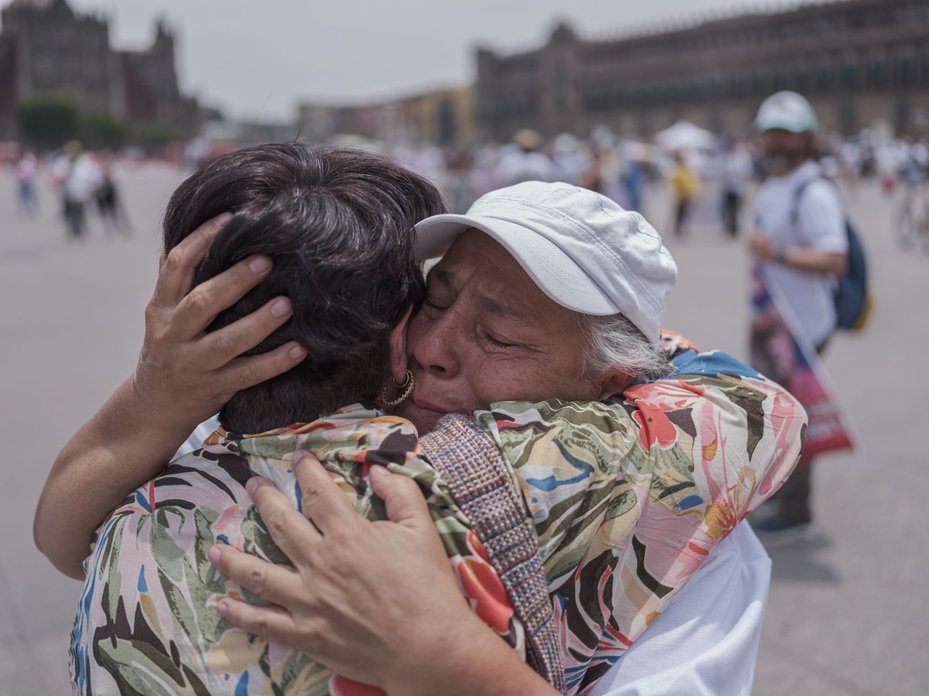 Ana Lucía Gasca Boyer (Ricardo’s mother) embracing a loved one at a protest