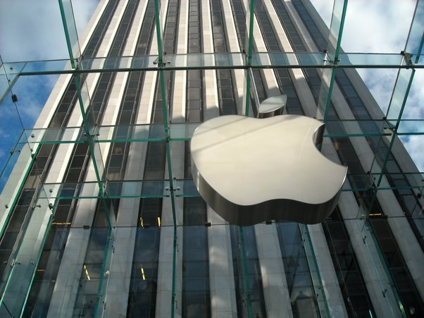 Apple logo on a NYC building