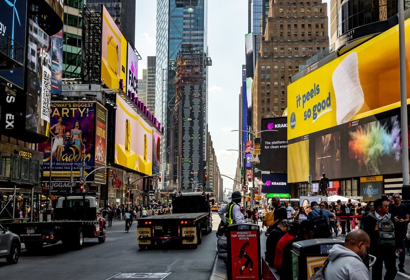 Nearly 2000 land and environmental defenders have been killed since 2012. On September 20th, we screened their names in New York's Times Square to pay tribute and honour their work.