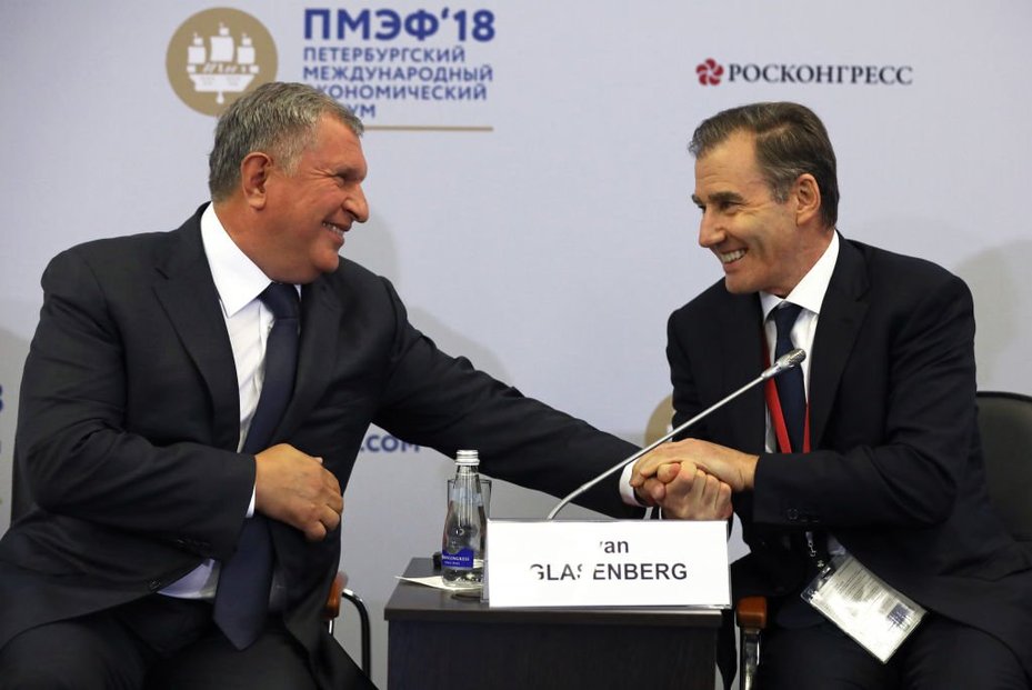 gor Sechin, CEO of Rosneft, and Ivan Glasenberg, former CEO of Glencore