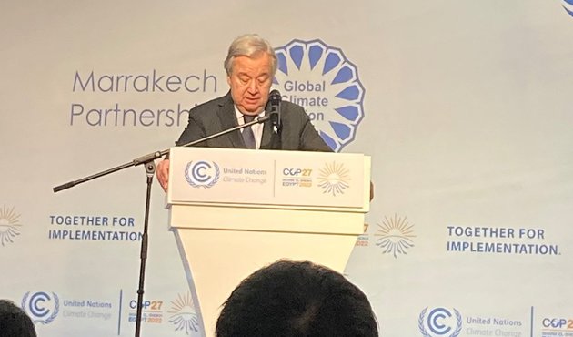 Guterres making speech at COP27 in Glasgow