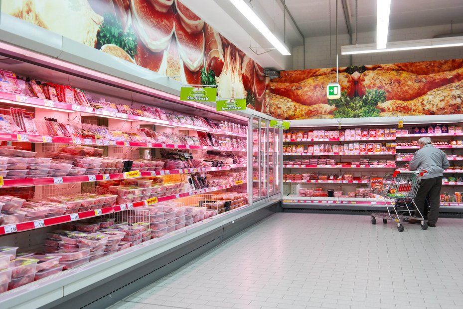 Buying pork and chicken in European retailers