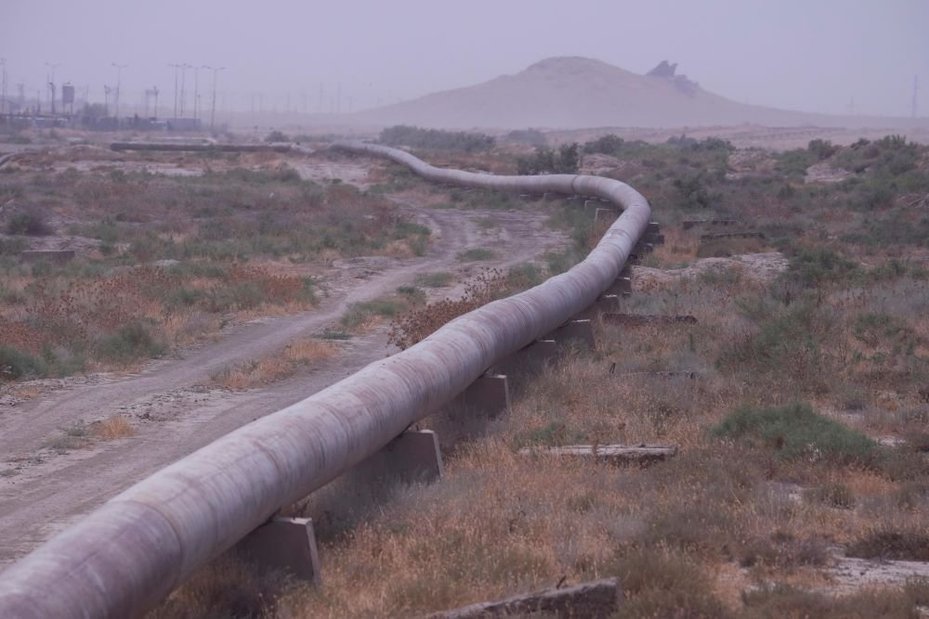 An oil pipeline running through the Absheron Economic Region