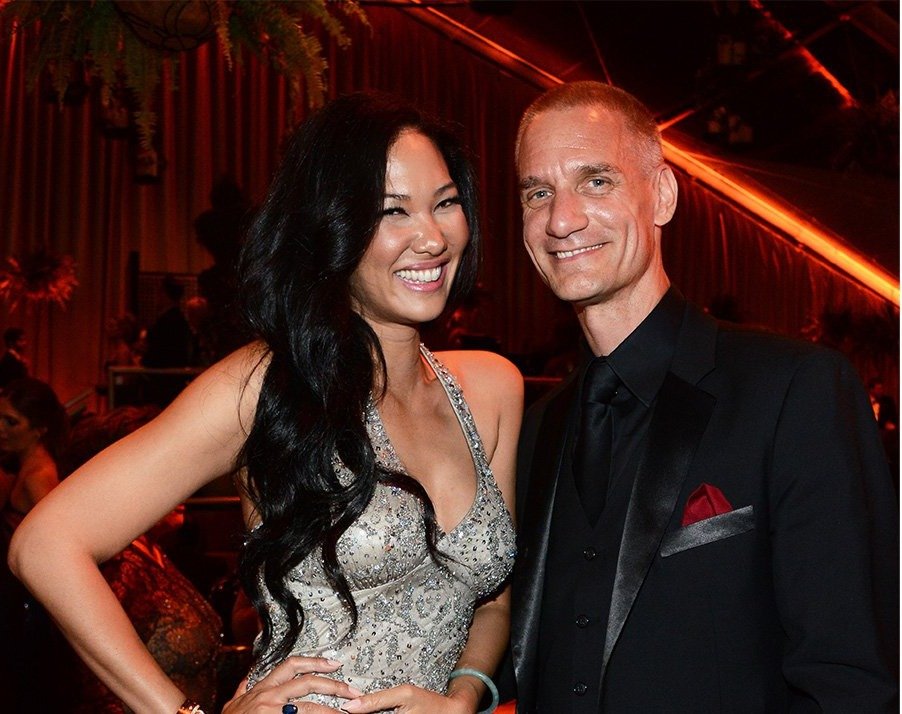 Tim Leissner, previous Goldman Sachs South East Asia Chairman, poses with woman