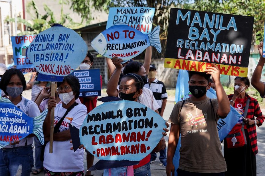 Protest against reclamation projects in Manila Bay